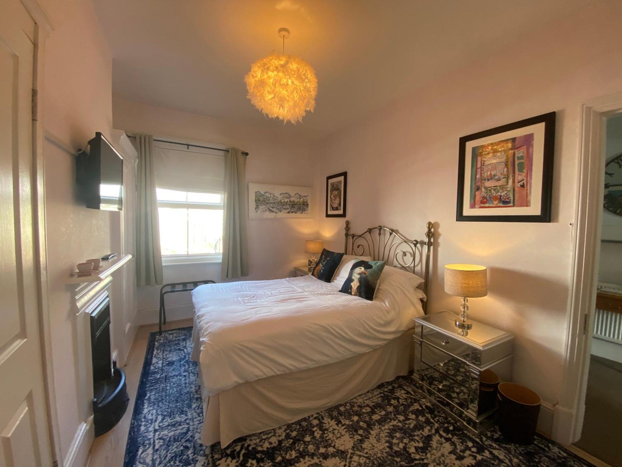 Deluxe Three Bed Bnb In Henley-On-Thames Near Station River & Town Centre ภายนอก รูปภาพ
